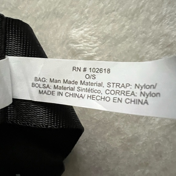 Steve Madden Black Belt Crossbody Fanny Pack Bag Set - Picture 7 of 16